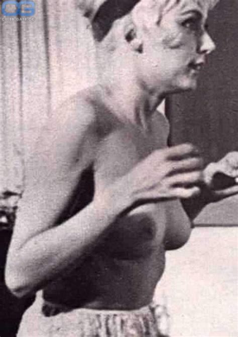 Carolyn Jones Nude Mega Porn Pics