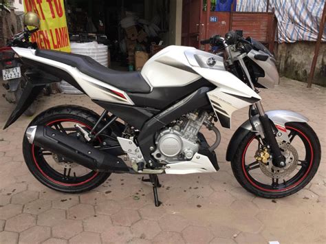 Fz150i 2014 được bán tại thị trường malaysia với giá 8.538 ringgit, tương đương khoảng 2.632 usd. Bán Yamaha Fz150i Trắng, Xe đăng kí 2014 | 2banh.vn
