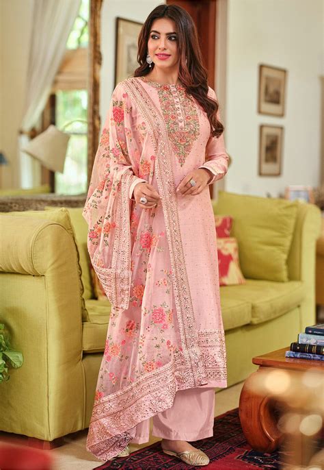 Embroidered Organza Pakistani Suit In Pink Kch8336