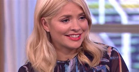 Holly Willoughby Flashes Stocking Tops In Extreme Wardrobe Malfunction Daily Star
