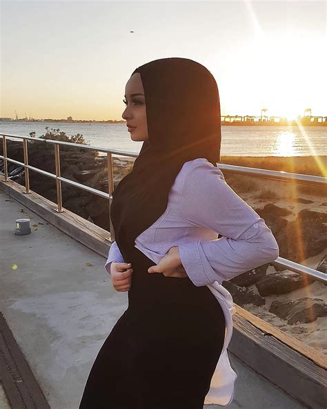 Arab Hijab Big Booty Babe Muslim Chick 37 54