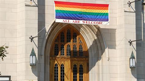 german catholic churches to bless same sex couples dw 05 09 2021