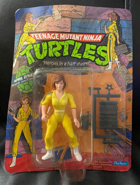 Playmates Toys Teenage Mutant Ninja Turtles April Oneil Toy Action