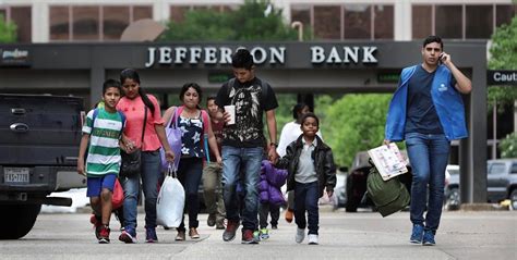 Migrant Families Overwhelm San Antonio Bus Stop Shelters News 1130