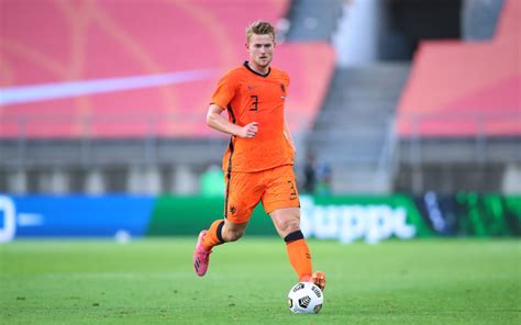 Villarreal keeper gerónimo rulli converted his penalty, and then saved david de gea's attempt to his left, winning his side the trophy.27. Euro 2020, de Ligt esalta l'Italia: "Squadra forte, sa ...