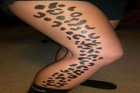 Cheetah Print Tattoo On Thigh : 12 Seductive Animal Print Tattoos To Show Your Wildest Side - Cheetah prints 🐆 should she get col.