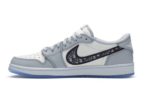 Buy and sell authentic jordan 1 retro low dior shoes cn8608 002 and thousands of other jordan sneakers with price data and release dates. 低帮版同样诱人!Dior x Air Jordan 1 Low 全方位图赏来了! 球鞋资讯 FLIGHTCLUB中文 ...