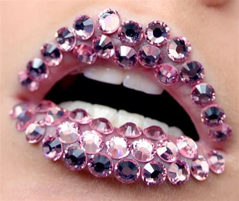Strange But I Cant Stop Looking At Sparkles Lip Art Makeup
