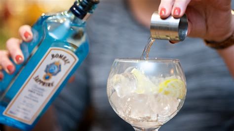 Heres What Happens When You Drink Gin Every Day