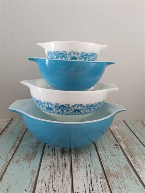 Pyrex Horizon Blue Mixing Bowls Furniture And Home Living Kitchenware And Tableware Cookware