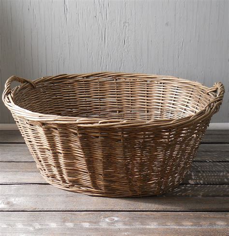 Vintage Wicker Laundry Basket Large Oval No 1