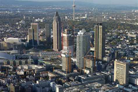 Europaviertel Frankfurt Messeviertel Wolkenkratzer Baustelle