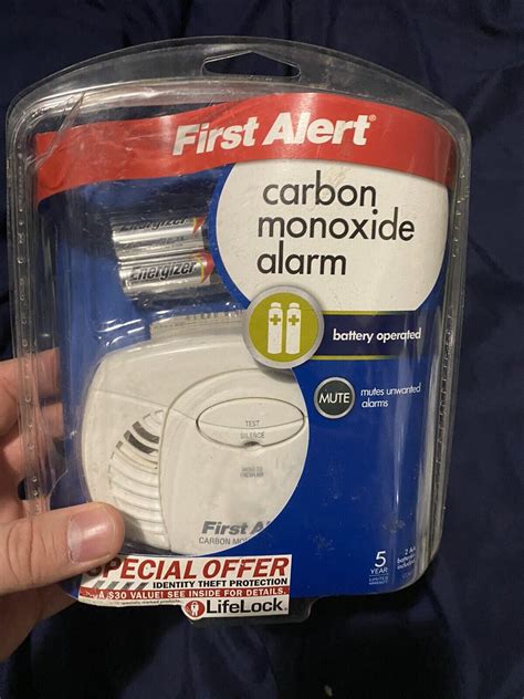 First Alert Co400 Carbon Monoxide Alarm Detector New 777786600228 Ebay