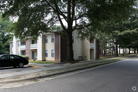 Located only minutes from downtown raleigh, our spacious apartment homes feature cozy wood burning fireplaces. Bryan Woods Apartment Rentals - Garner, NC | Apartments.com