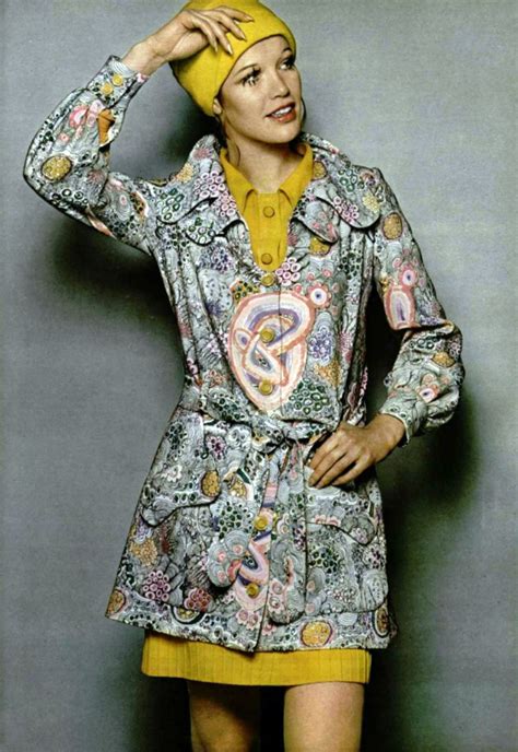 Ungaro Lofficiel Magazine 1970 Fashion Long Sleeve Dress Couture