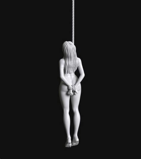 Manufaktura Miniatures Hanged Long Haired Naked Female Prisoner Girl