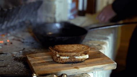 Gordon Ramsay Grilled Cheese Simple Delicious Hell S Kitchen