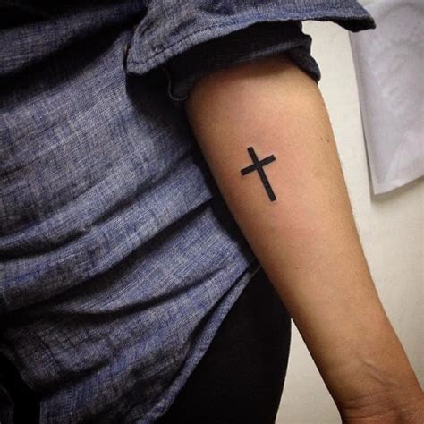 Top 9 Small Cross Tattoos For Women 2022