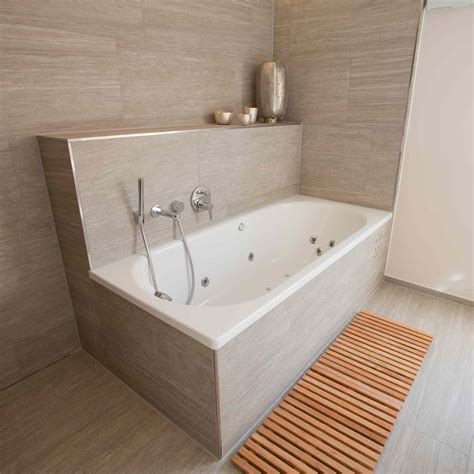 In australia, the standard bath size measures anywhere from 1500 to 1700 mm long, and 700 to 750 mm wide. Standard Size Whirlpool Tubs | Tyres2c