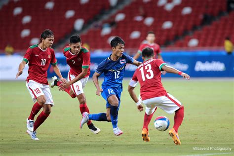 Thailand mendominasi dengan meraih 38 kemenangan. 28th SEA Games 2015 Football, Indonesia vs Thailand