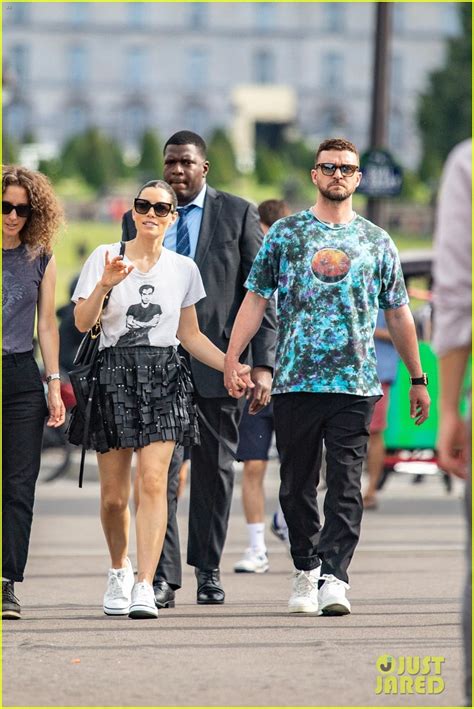 Justin Timberlake Jessica Biel Spotted Walking Around Paris After Fashion Show Date Photo