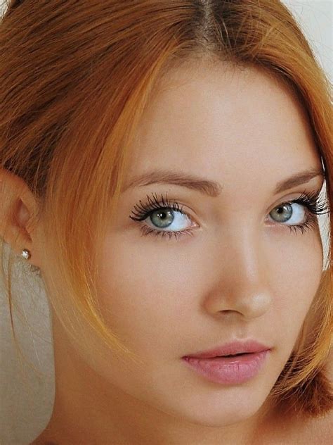 Pin By Da Seguin On Ladies Eyes Red Haired Beauty Beautiful Red