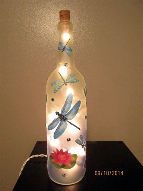 60 Cool Wine Bottles Craft Ideas Bottle Crafts Wine Bottle Art