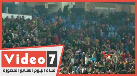 كده كده يا زمالك الدوري في الجزيره عامل فيها بطل و هو بتاع بليله. جماهير الأهلي تهتف كدا كدا يا زمالك الدوري فى الجزيرة عامل ...