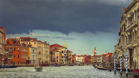 1280x720 Venice In Rain Italy 720p Wallpaper Hd City 4k Wallpapers