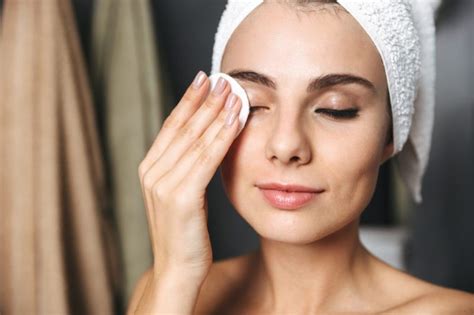 How Dermatologists Wake Up With Younger Looking Skin