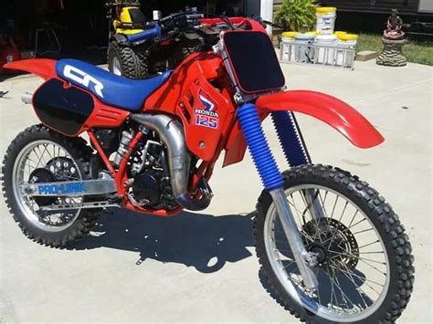 They tend to last a decent amount of time as long as you keep up on regular the maintenance like cleaning and oiling the air filter, changing the oil, and so on. 125 CR 1993 | Honda dirt bike, Vintage motocross, 2 stroke ...