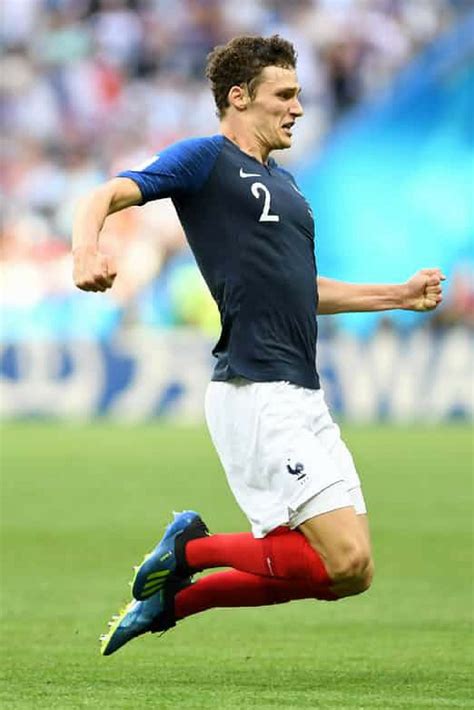 Fautif sur le deuxième but argentin, benjamin pavard est revenu dans son match en claquant le premier but international de sa carrière d'une frappe délicieuse. 20180630 France 4-3 Argentina - Benjamin Pavard (Photo ...