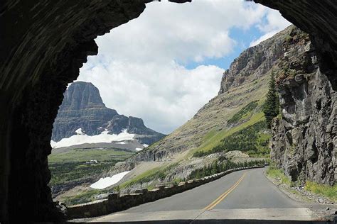 Going To The Sun Road A Spectacular Drive In Montana Usa