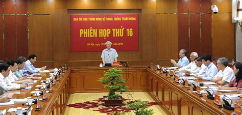 Ở việt nam, người đứng đầu đảng cộng sản chỉ được. Tổng Bí thư, Chủ tịch nước Nguyễn Phú Trọng chủ trì phiên ...
