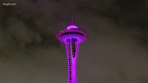Watch New Year S Eve Light Show At Seattle Space Needle