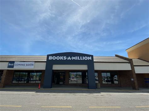 Books A Million Reopens At New Site In The Plaza At Chapel Hill