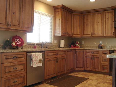 Cliqstudios' cherry kitchen cabinets are a favorite because of their ability to add warmth and personality. LEC Cabinets: Rustic Cherry Cabinets