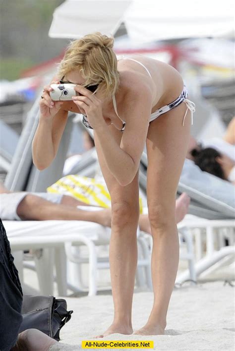 Chloe Sevigny Shows Off Bikini Body In Miami Beach