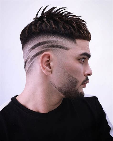 Men's hairstyles & haircuts for men. 40+ Best Neckline Hair Designs, Men's 2020 Hairstyles ...