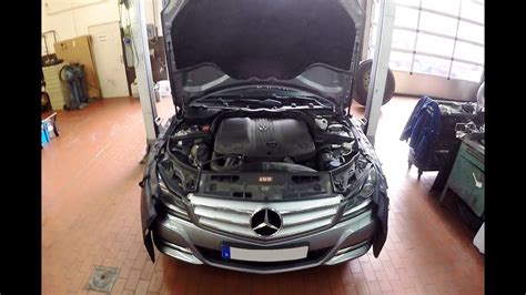 Mercedes Benz C 220 Cdi W204 Om651 Oil Change Youtube