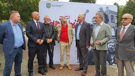 Gdy zbliżają się kolejne obchody porozumień sierpniowych, politycy mają pełne usta frazesów o tym. Porozumienia Sierpniowe to nasze historyczne dziedzictwo ...