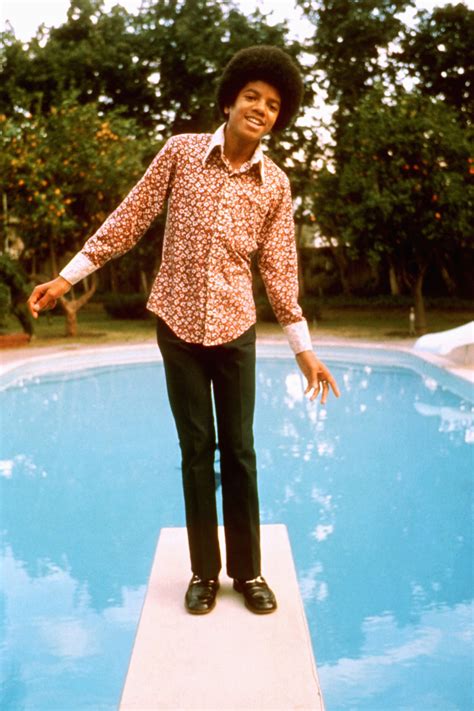 In Photos: Michael Jackson Style Retrospective | Young michael jackson, Michael jackson, Michael ...