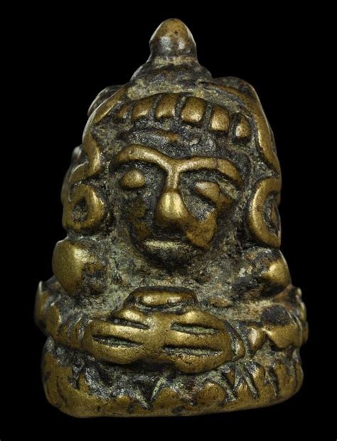 พระอุปคุต พระอุปคุปต์ (upagupta) เป็นพระภิกษุองค์สำคัญองค์หนึ่งในสมัยพระเจ้าอโศกมหาราช และเป็นปฐมาจารย์แห่งนิกายสรวาสติวาทชื่อ อุปคุต แปลว่า. พระอุปคุตเขมร สามเกลอ ใต้ฐานยันต์โอม สวยและหายากสุดๆครับ ...