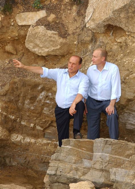 Panoramic views to sea, coastline, gibraltar & africa. Berlusconi e Putin: un'amicizia lunga quasi vent'anni tra ...