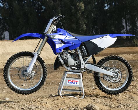 We upgrade his dirt bike. 2015 Yamaha YZ125 - Dirt Bike Test