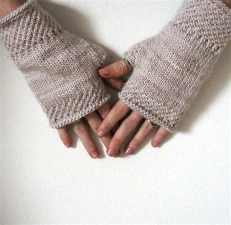 Ravelry Honeycomb Wrist Warmers Knit Pattern By Courtney Spainhower