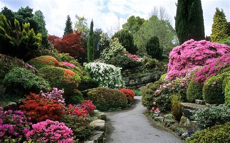 Rock gardens come in all shapes & sizes and can be anything that the creator wants. Rock Garden at Leonardslee Gardens, West Sussex, UK | Leon ...