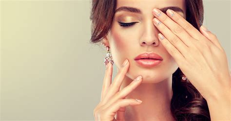 Luxury Fashion Style Manicure Nail Co