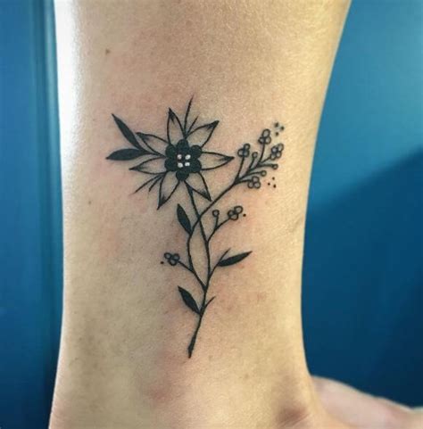 Incorporating nature elements into your tattoo design will ever be trendy and cool. 50+ Simple Tattoos Designs for Men With Meaning (2020 ...