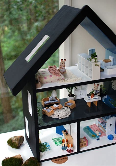 How To Paint A Doll House With A Scandinavian Summer House Style